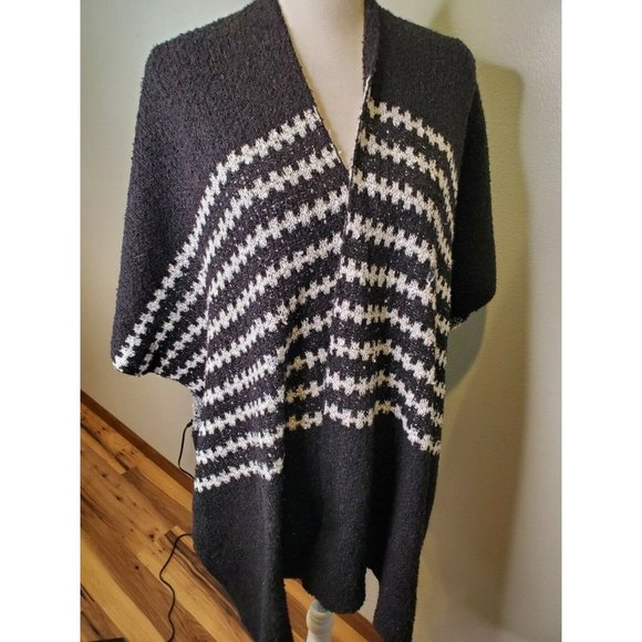 Justin & Taylor Shawl Wrap Sweater Black White - Picture 4 of 6